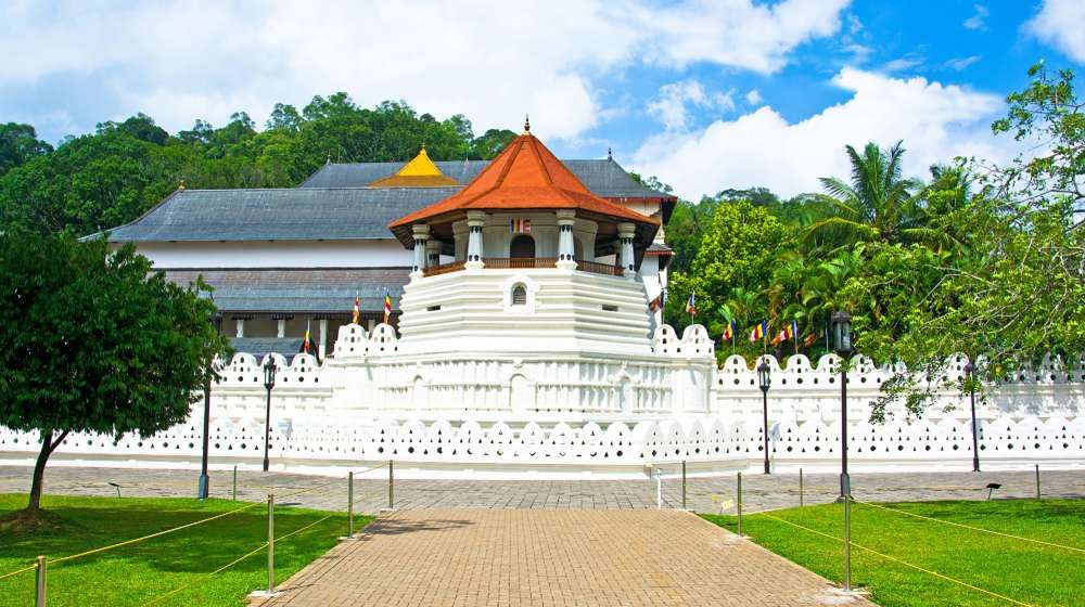 Temple of the sacred tooth relic